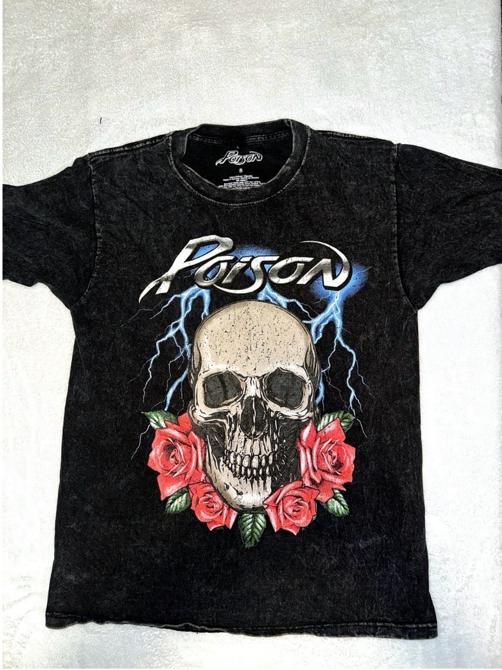 Black Graphic Skull & Roses Tee- poison